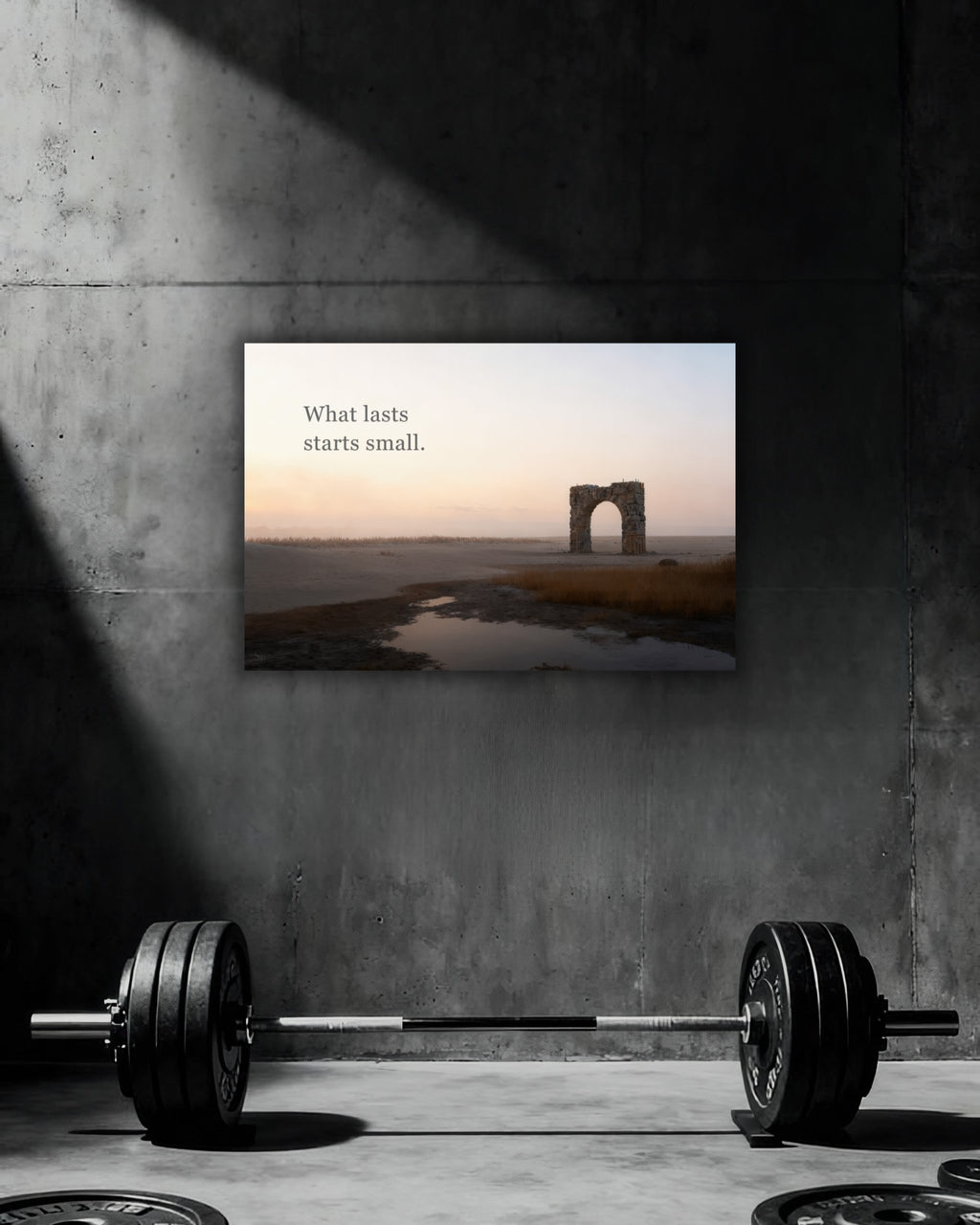 Wandbild Mindset-Motivation "What lasts starts small" auf Alu-Dibond im Studio und im Home-Gym